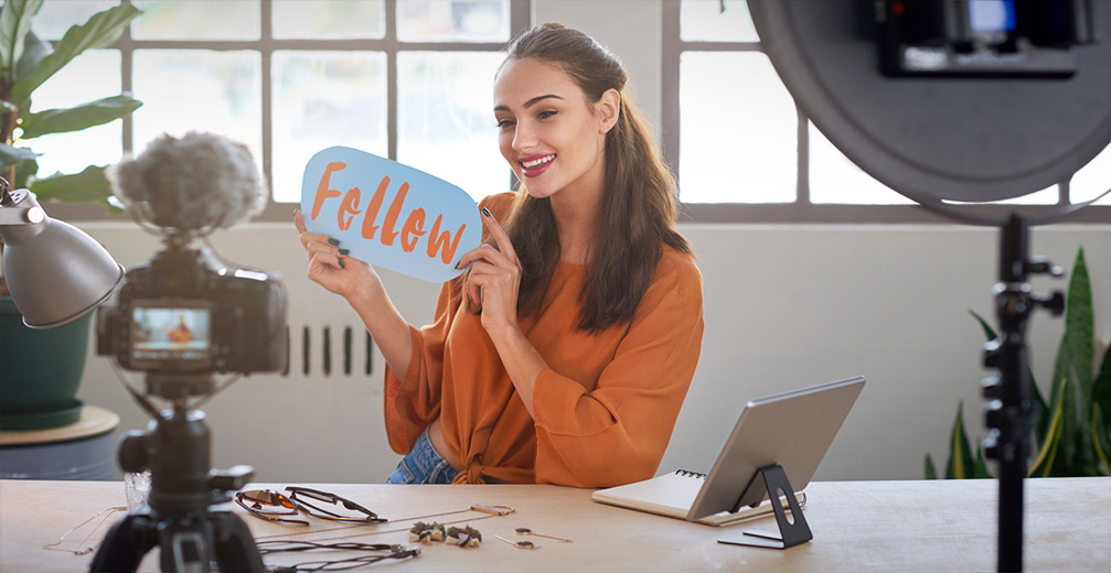 The Difference Between Human Hair Wigs And Human Hair Weaves